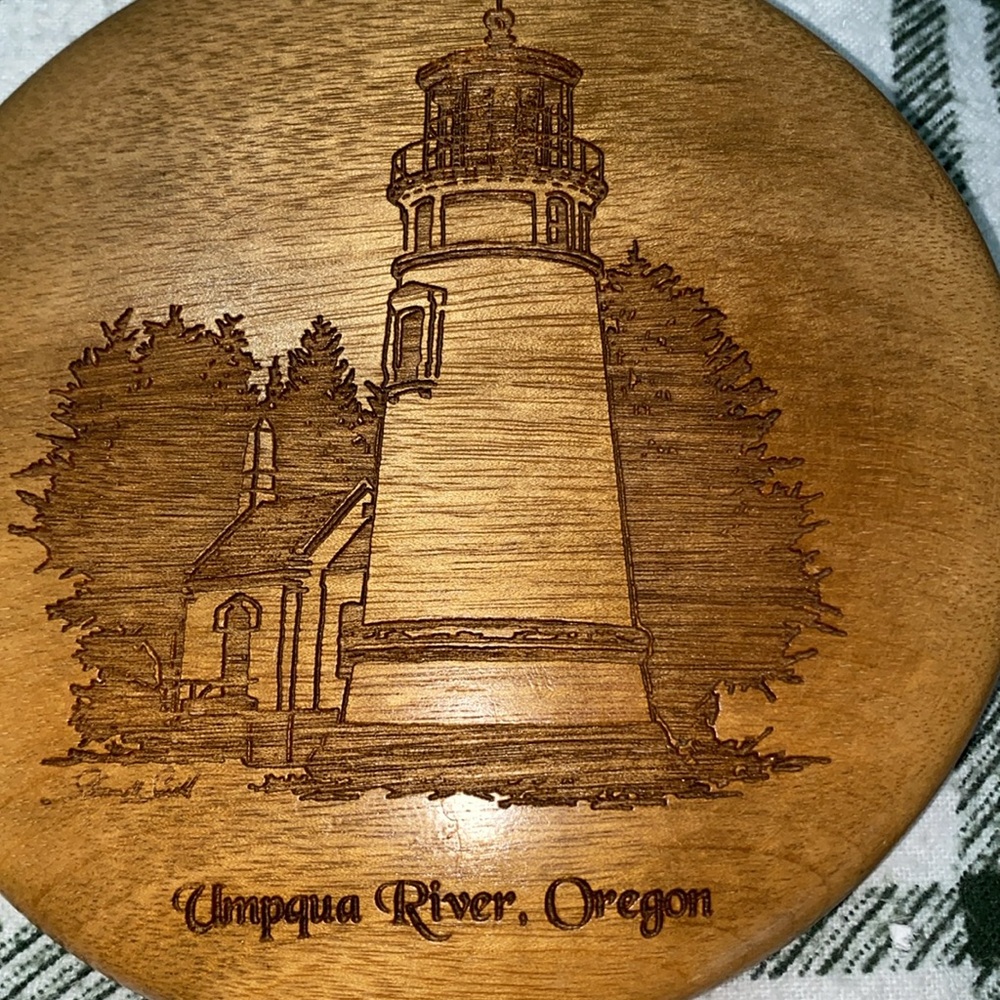 Umpqua River, Oregon 5” Myrtlewood Engraved Plaque by Steven Smith-Oregon Lights - Picture 3 of 8